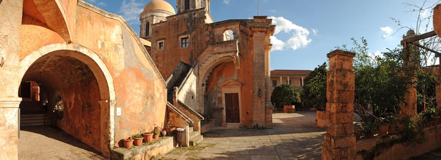 Depuis La Canée : Monastères d'Ag.Triada et de Katholiko | Grotte de l'Ermite