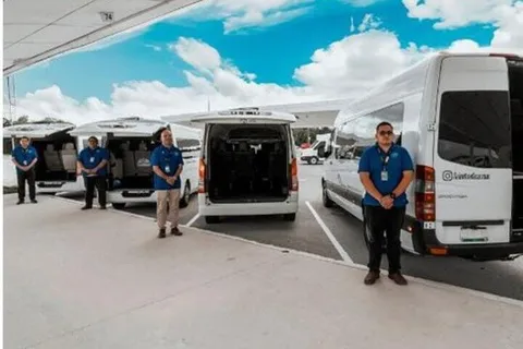 Transport privé : de l'aéroport de Cancun à la zone hôtelière de Cancun/au centre-ville