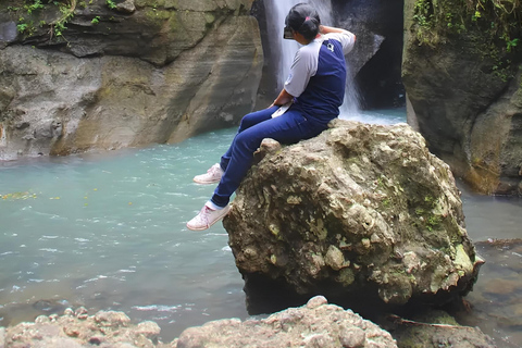 Yogyakarta: Hiking Nature Waterfall & Temples Tour Yogyakarta: Siluwok Waterfall & Temples Tour