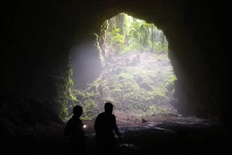 Jogja: Sunrise Turgo Hills, Jomblang Cave, Pindul Tubing