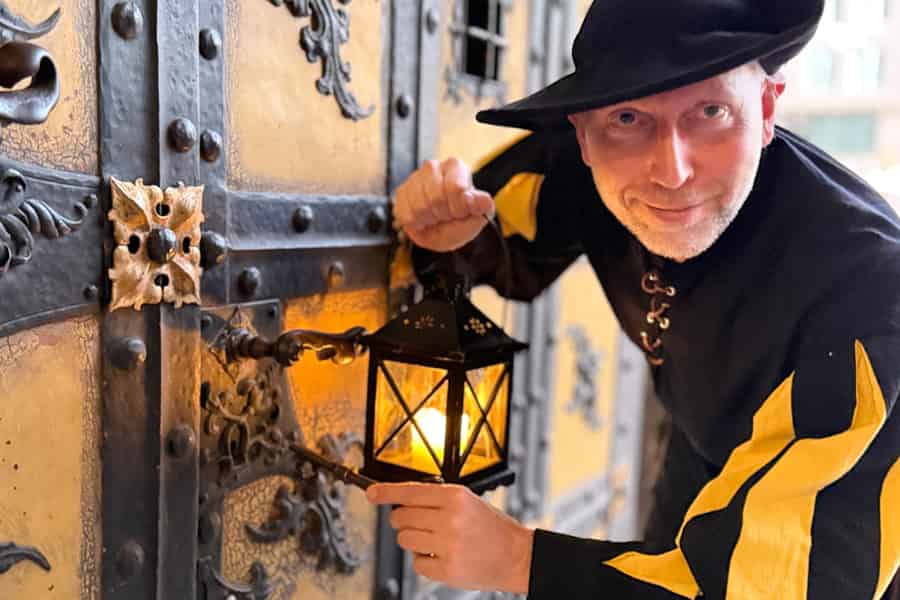 München: Nachtwächter-Tour für Kinder (6 - 12 Jahre) - 75 min. Foto: GetYourGuide