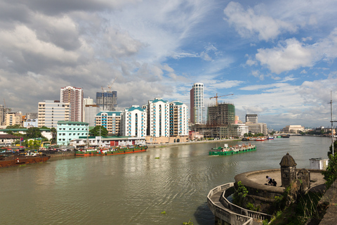 Manila: Private Intramuros & Filipino Shopping Tour
