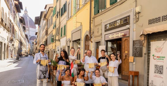 Florence: Pasta & Tiramisu Cooking Class with Unlimited Wine