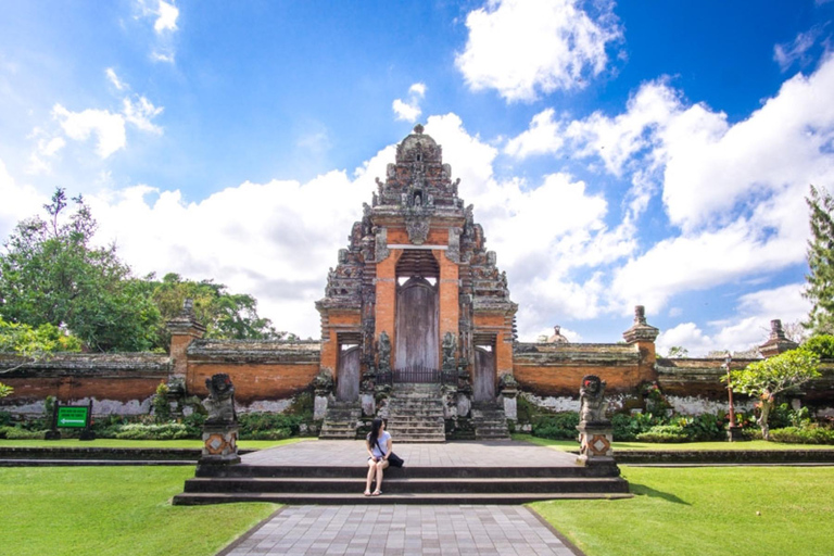 Bali: cachoeiras escondidas e visita guiada ao Templo SukawatiBali: cachoeiras escondidas e visita guiada ao templo Sukawati