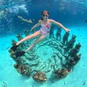 Gili island: 3 island tour with statue and turtle sanctuary