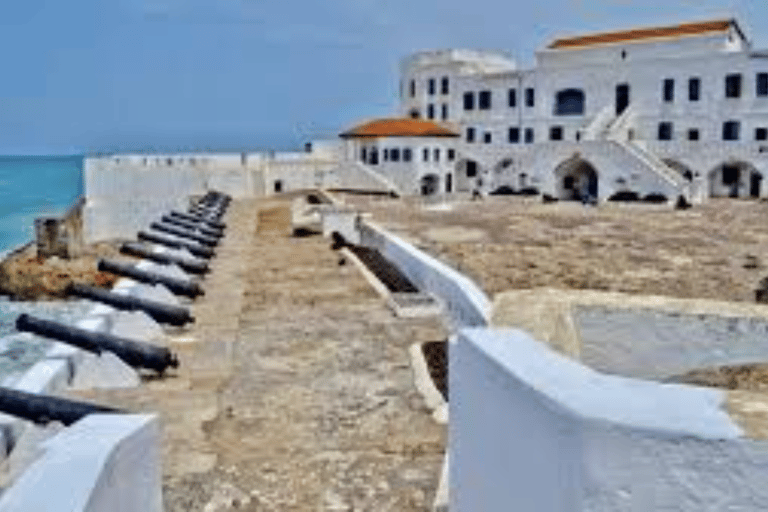 Accra: 2 days Cape Coast tour with a hotel accommodation