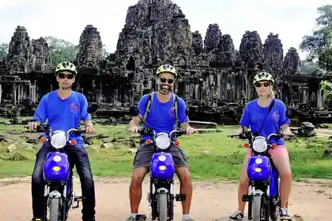 Road Rascal - Tour de bicicleta elétrica para descobrir Angkor Wat ao nascer do sol