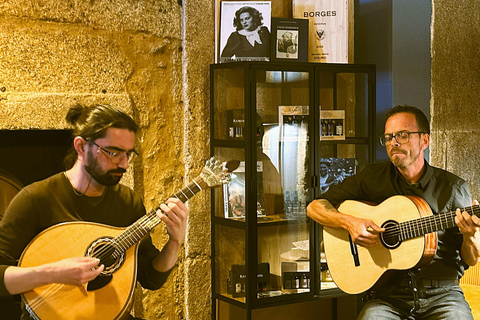 Porto: Traditional Fado Show with Welcome Drink Porto: Traditional Fado Show With Welcome Drink