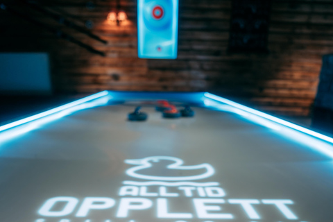 Try Street-curling in Top Bergen Activity Bar!