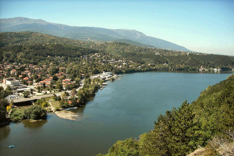 索菲亚、潘查雷沃湖和伊斯卡尔河导览游。接送服务索菲亚、潘查雷沃湖和伊斯卡尔河导览游 接送服务