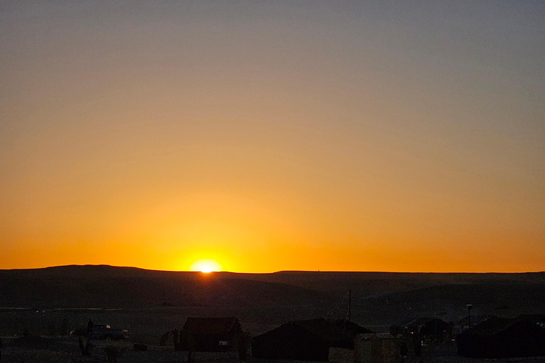 Marrakech: Abendessen und Quadbike Wüste Agafay Stars &amp; Showalles inklusive