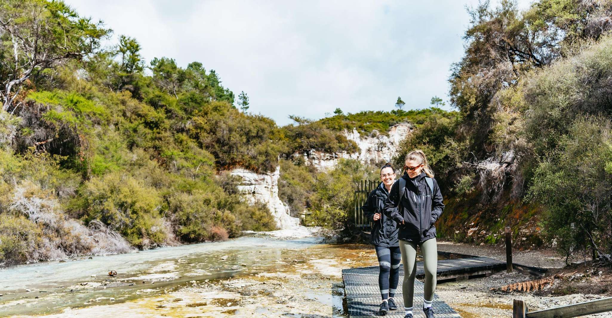 Waiotapu, Thermal Park and Lady Knox Geyser Entry Ticket - Housity