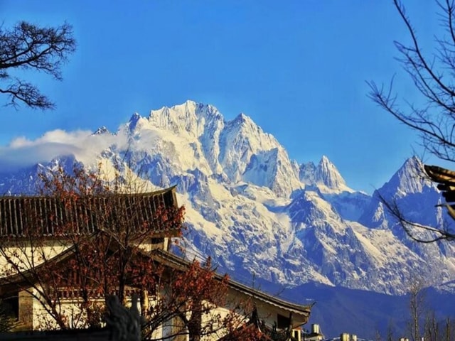 Shanghai: 4-Day Yunnan Discovery Tour with Flights