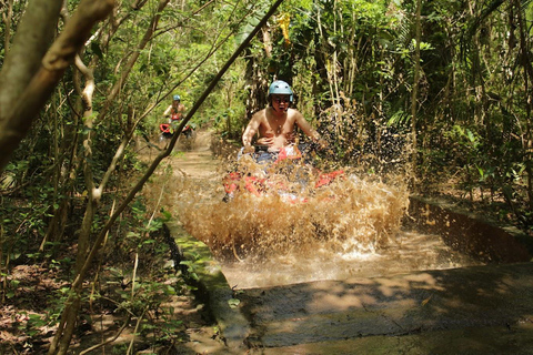 Bali Aventura en quad ATV por el barro de UluwatuPaseo en Tándem con Punto de Encuentro