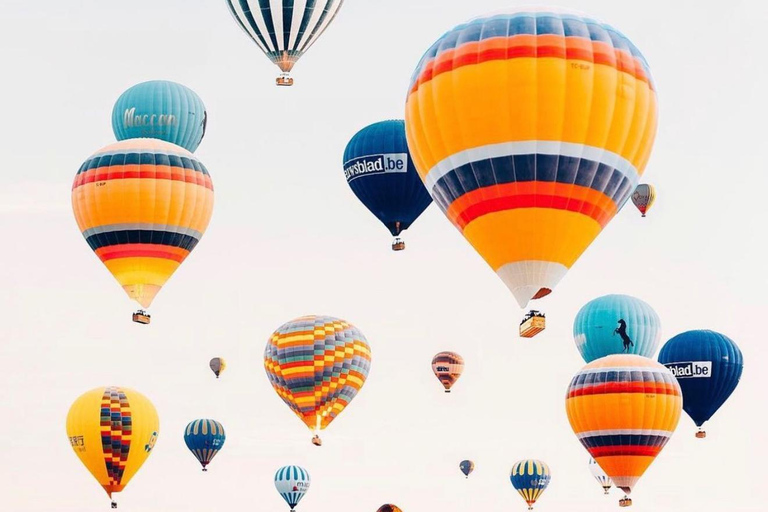Capadócia: Passeio de balão de ar quente no Vale de SoganliCapadócia: passeio de balão de ar quente no Vale de Soganli