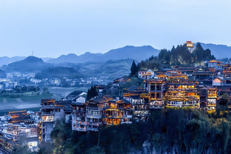 Zhangjiajie: Mystical Peaks & Ancient Towns 3-Day Tour