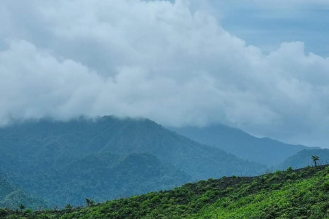 Vandring på vulkanen La Soufriere i St vincent