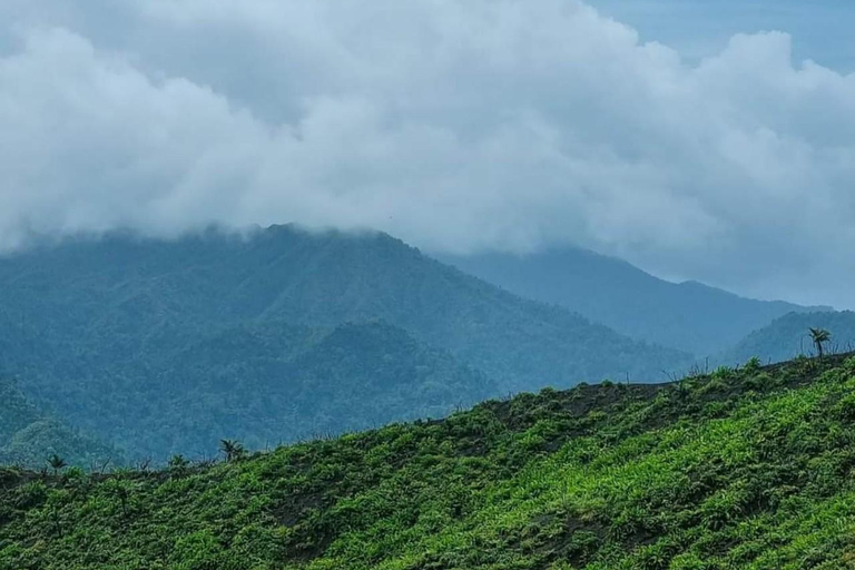 Vandring på vulkanen La Soufriere i St vincent