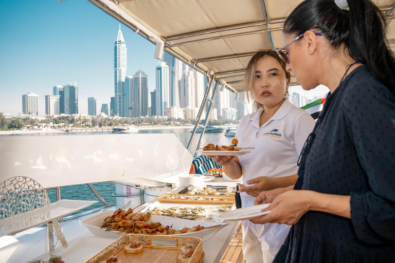 Dubai: Sunset & Night Cruise with Bites and Drinks