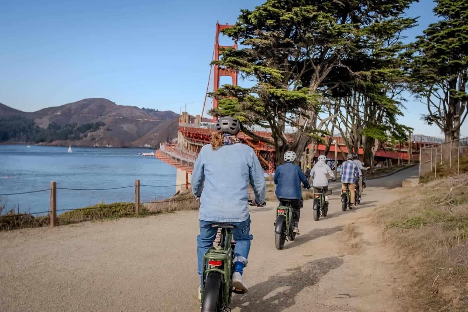 San Francisco: E-Bike-Tour zur „goldenen Stunde“ – Brücke bei Sonnenuntergang