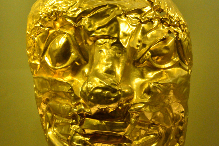 Bogotá: City Walking Tour with Museums and Coffee Tasting City Walking Tour without Transportation