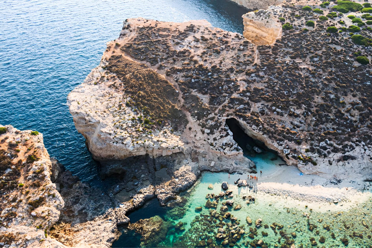 傍晚双体船渡轮巡游至蓝泻湖傍晚双体船巡游蓝泻湖