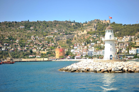 Alanya: Pirate Boat Trip with Lunch, Drinks, and Foam Party 1-Hour Boat Tour
