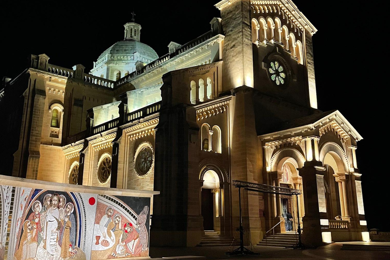 Gozo: Private Full-Day Customizable Tour with Driver & Van