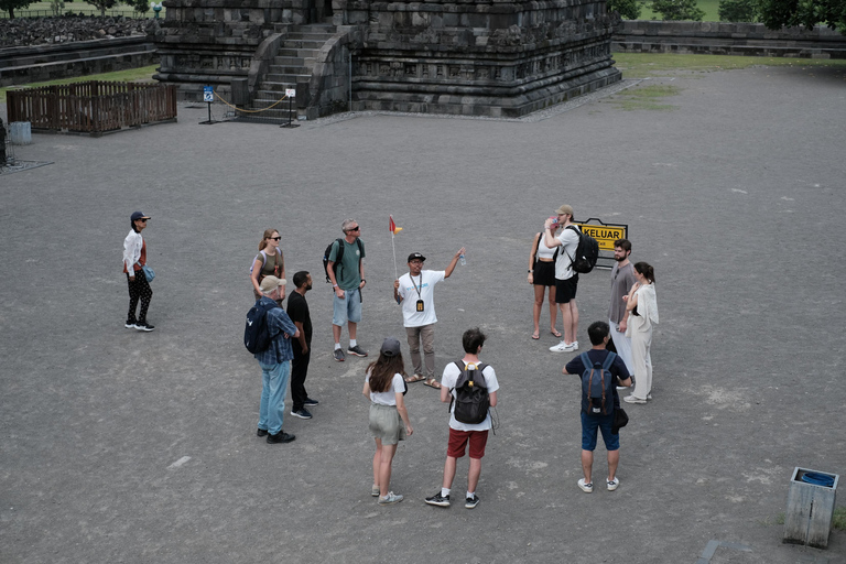 Yogyakarta: Borobudur Yard and Prambanan Temple Tour Guided Tour with Prawirotaman Area Meeting Point No Tickets