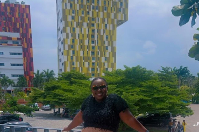 Accra: Instagrammable Nightlife Tour with a welcome drink Accra Tour: 1 Welcome Drink, 360° Skybar Views, & Shopping