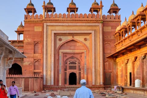 Day Tour Chand Baori, Bharatpur & Fatehpur Sikri from Jaipur