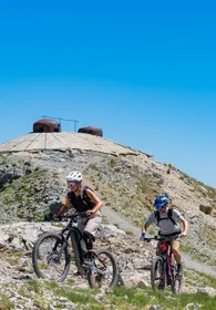 Susa-Tal: Sportliche MTB-Tour zwischen Singletrack, Alpengipfeln und Geschichte Susa-Tal: Sportliche MTB-Tour zwischen Singletrack, Alpengipfeln und ...