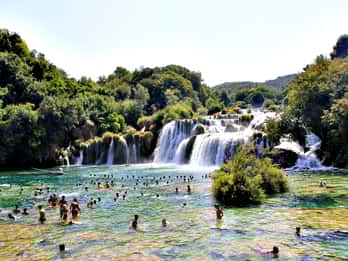 Tour privato delle cascate di Krka e degustazione di vini