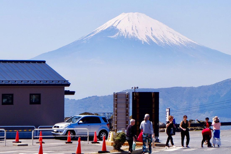 Mt.Fuji:Lake Kawaguchi,Yamanaka & Onsen Day Tour From Tokyo 8:00am pick-up at Marunouchi North Exit