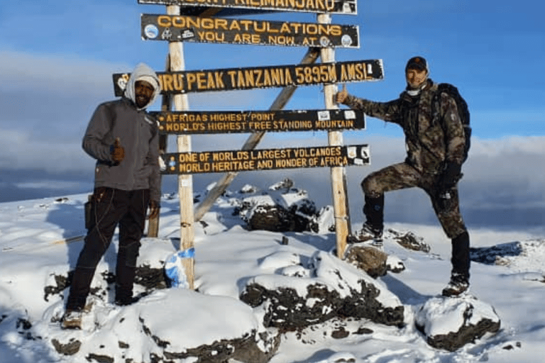 Mount Kilimanjaro Safe &amp; Luxury Climb:, 7days Lemosho route