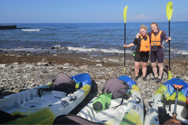 Tenerife: Turtle Bay - Kayak Rental with Drink and Equipment