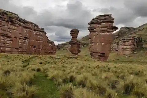 Puno: Dia inteiro Rota Quechua + Canyon Tinajani + Guia Espanhol/Inglês