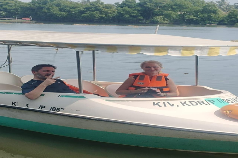 Kochi: Tuk-Tuk-Ausflug mit versteckten SchätzenKochi: Ausflug mit dem Tuk-Tuk zu versteckten Schätzen