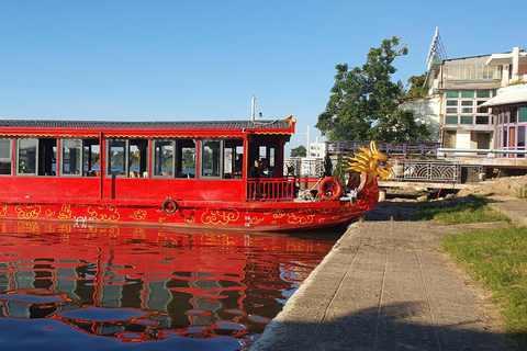 Hue: Perfume River Dinner Cruise with Folk Music Show Hue Folk Music Performance Only