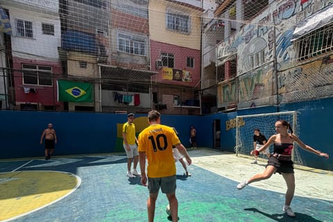 Rio: Tour and FIFA football pitch in the heart of the Tavares Bastos favela