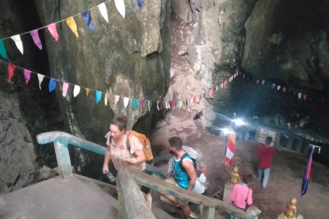 Bambuszug, Fledermaushöhle und Tötungshöhle