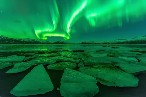 Reykjavík: 5-Day Northern Lights Hunt & Glacier Lagoon Tour
