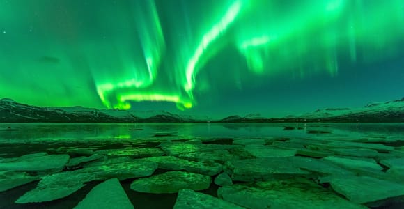 From Reykjavík: 5-Day Northern Lights Hunt & Glacier Lagoon