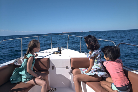 Muscat: Private Sunset Cruise with Refreshments
