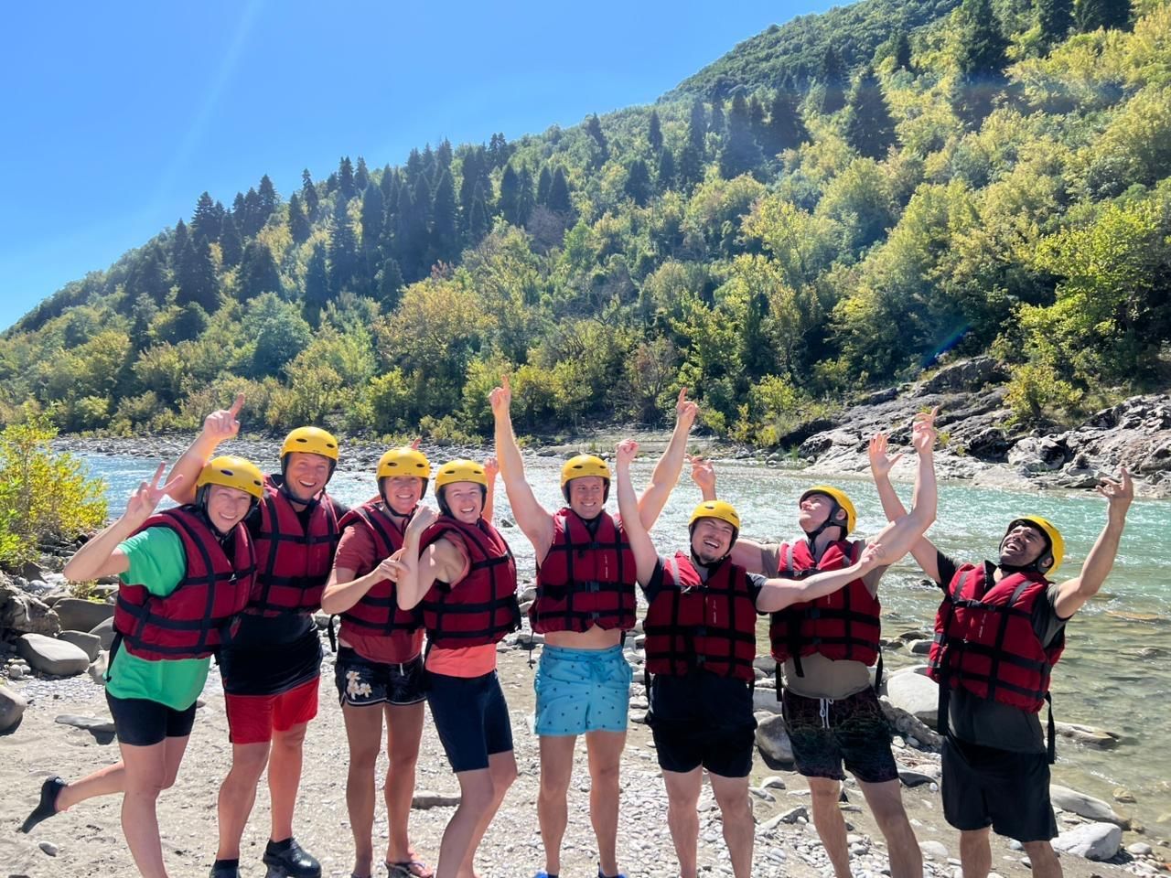 Ab Saranda: Rafting auf dem Fluss Vjosa & Thermalquellen von Përmet