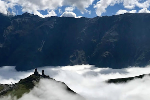 Tbilisi: Premium Kazbegi–Ananuri–Mtskheta Private Tour
