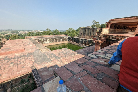 Agra: Fatehpur Sikri Sightseeing Tour mit dem Auto - All Inclusive