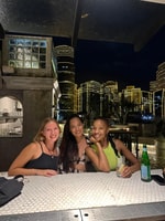 No te saltes la experiencia de salto de Makati Bar - Hizvo