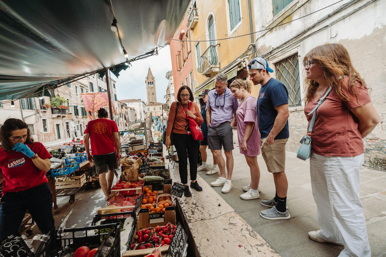 Venice: Evening Cicchetti & Wine Tour with Generous Tastings Private Venice at Sunset: Cicchetti, Food & Wine Tour