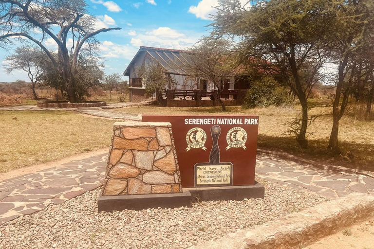 Arusha: Serengeti National Park Overnight TripJoining Safari: Serengeti National Park Overnight Camping